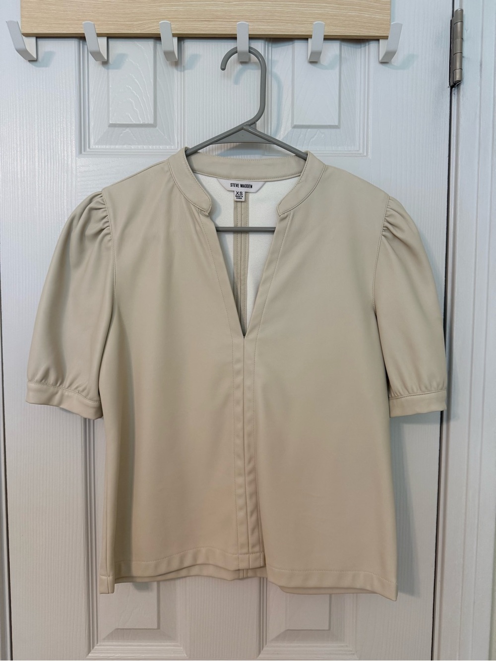 Steve Madden Cream Notch-Neck Puff Sleeve Blouse